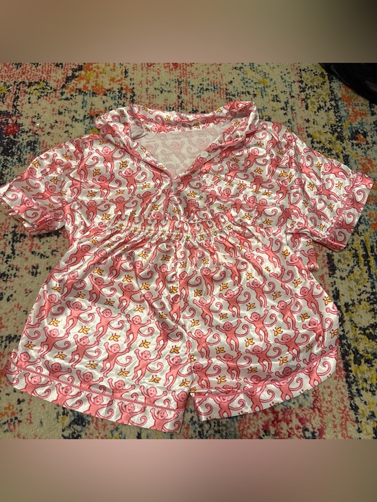 Roller Rabbit Other - Roller Rabbit Pink Monkey-Print Satin Short Pajama Set